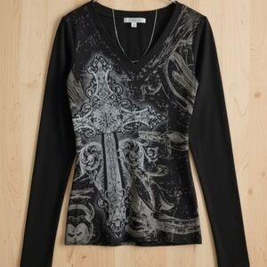 Elegant Black Long Sleeve Graphic Tee
